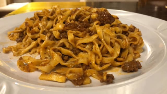 Tagliatelle al ragù di chianina