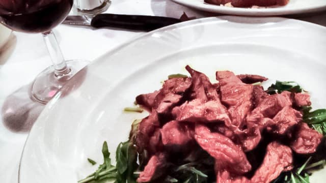 carne con rucola