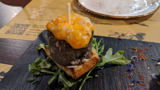 Gofre de morcilla de atún