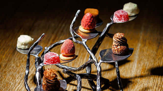 Piccola pasticceria di fine pasto