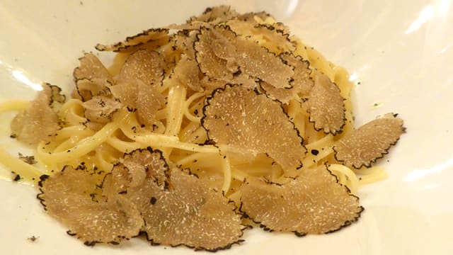 Spaghetto al tartufo
