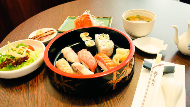Midi menu shushi