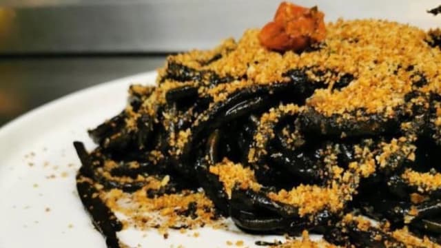 Spaghetti al nero di seppia 