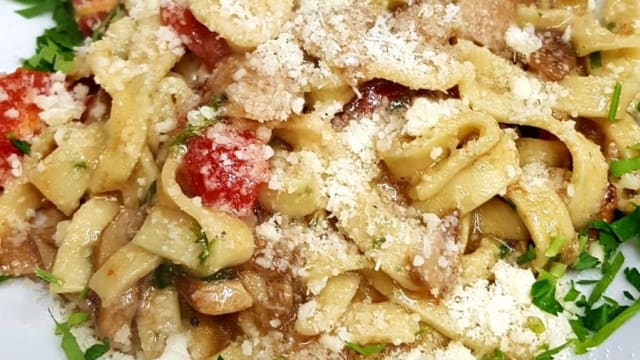 Pasta fresca porcini e pomodorini