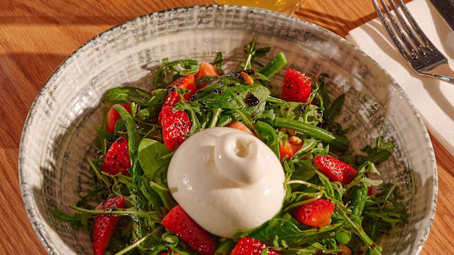 Burrata e Fragole