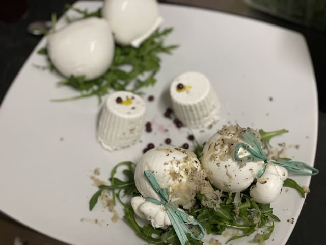 Antipasto “Tris” di bufala con tartufo fresco