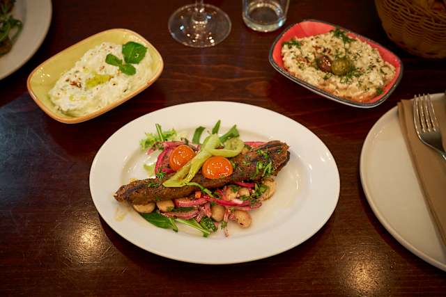 Halv Grek Plus Turk, Stockholm