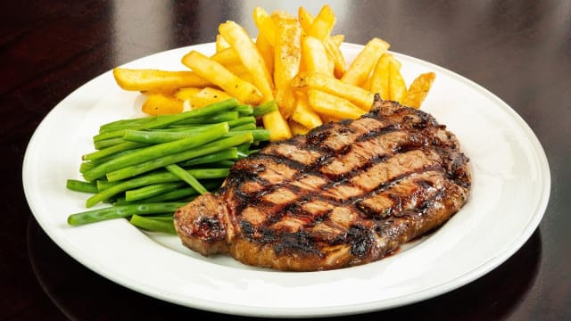NEW YORK STRIP STEAK