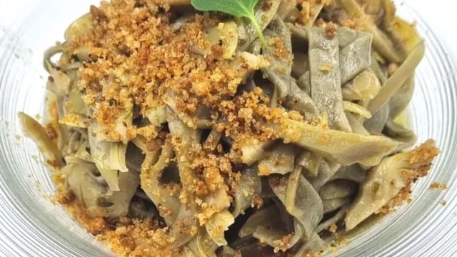 Tagliatelle di grano arso ai carciofi