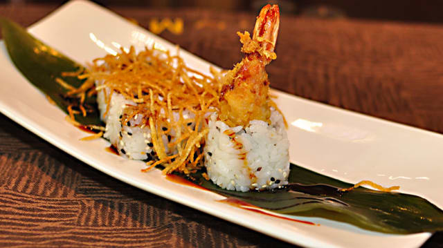 Uramachi con gambero fritto