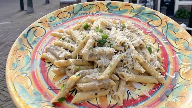 Penne ai Funghi e Tartufo