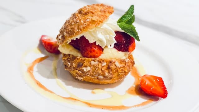 choux pâtissier fraise