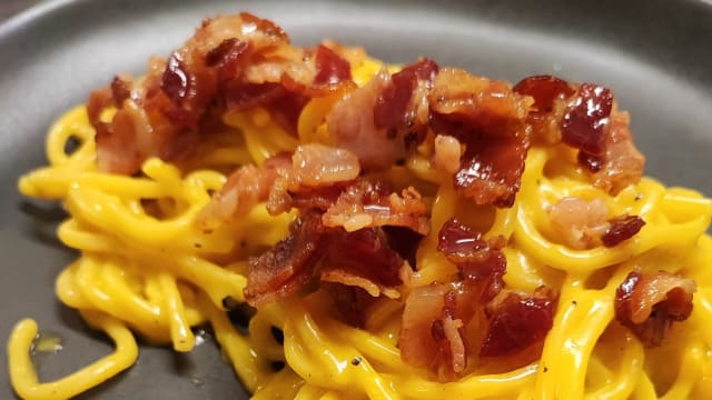 Spaghettoni alla Carbonara Croccante 