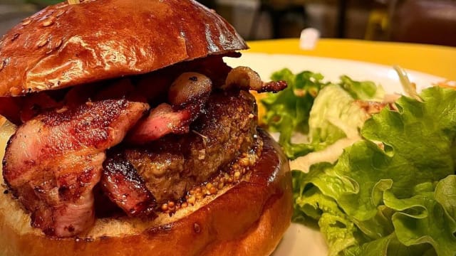 Burger Baratineurs