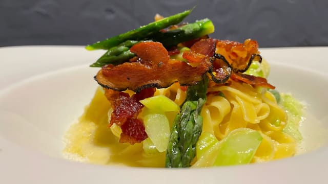 Tagliatelle burro&limone asparagi&pancetta