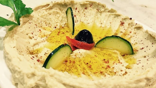 hummus