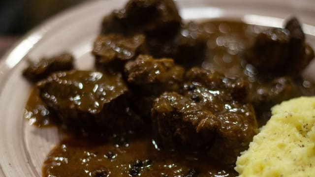 Peposo all’Imprunetina con pure di Patate