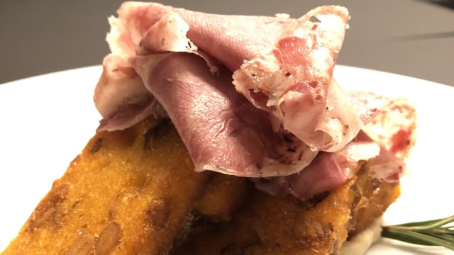 Calzagatti con coppa di testa