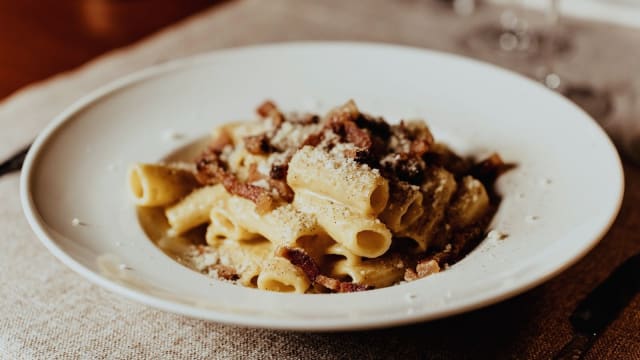 Rigatoni alla carbonara