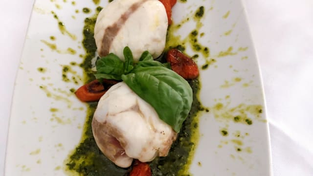 Caprese di Branzino e Bufala