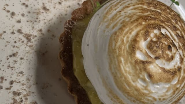 Tartellete with appel and lemoncurd
