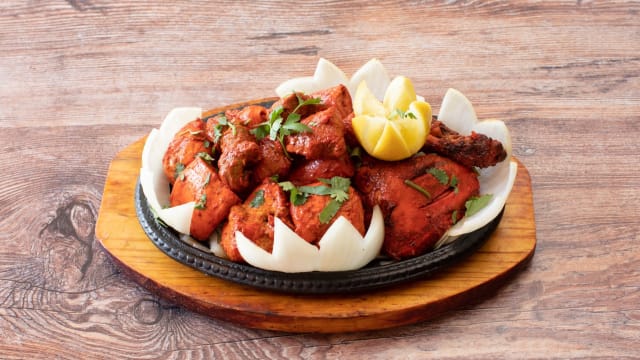 TANDOORI MIX GRILL