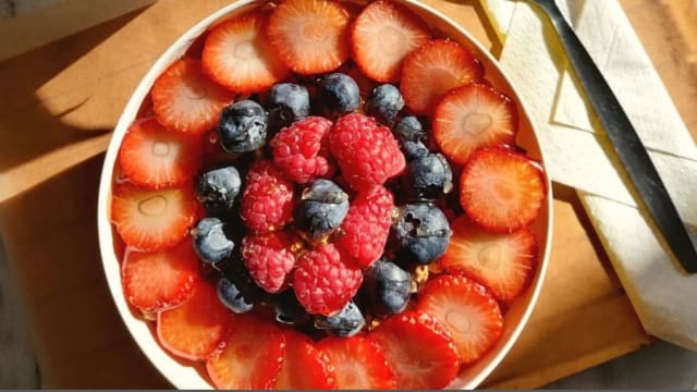 granola bowl