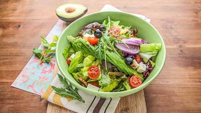 Ensalada di Avocado e rucola