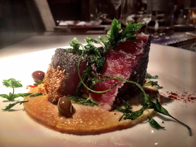 Tagliata tonno e ceci