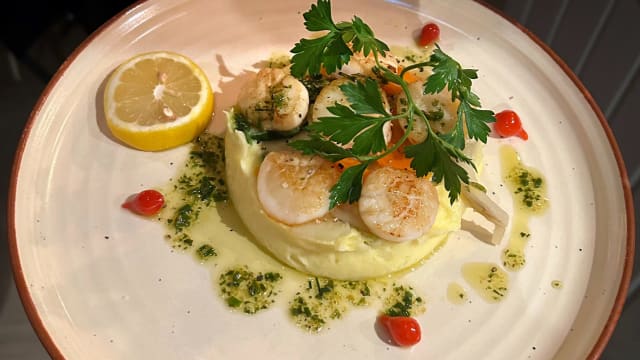 Saint-Jaques en parmentier, aux senteurs de Provence