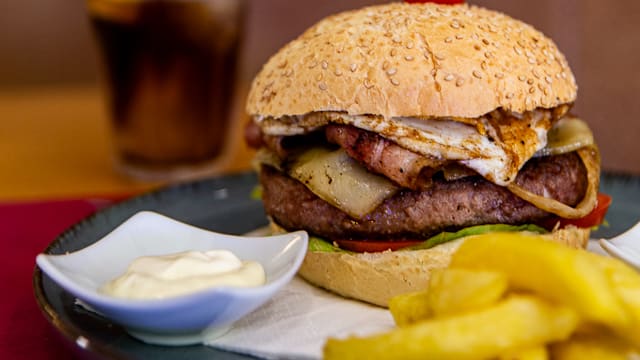 Hamburguesa completa