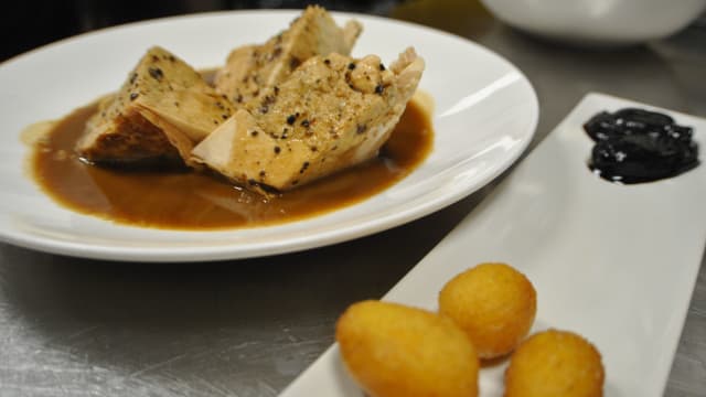 Pularda rellena