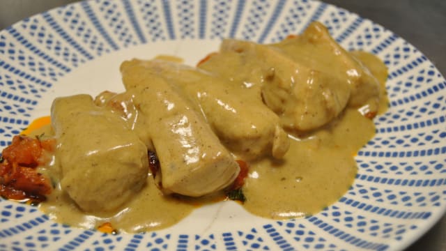 Bonito del norte al coco-curry
