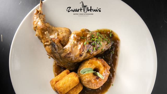Rabbit Legs ( in beer sauce )