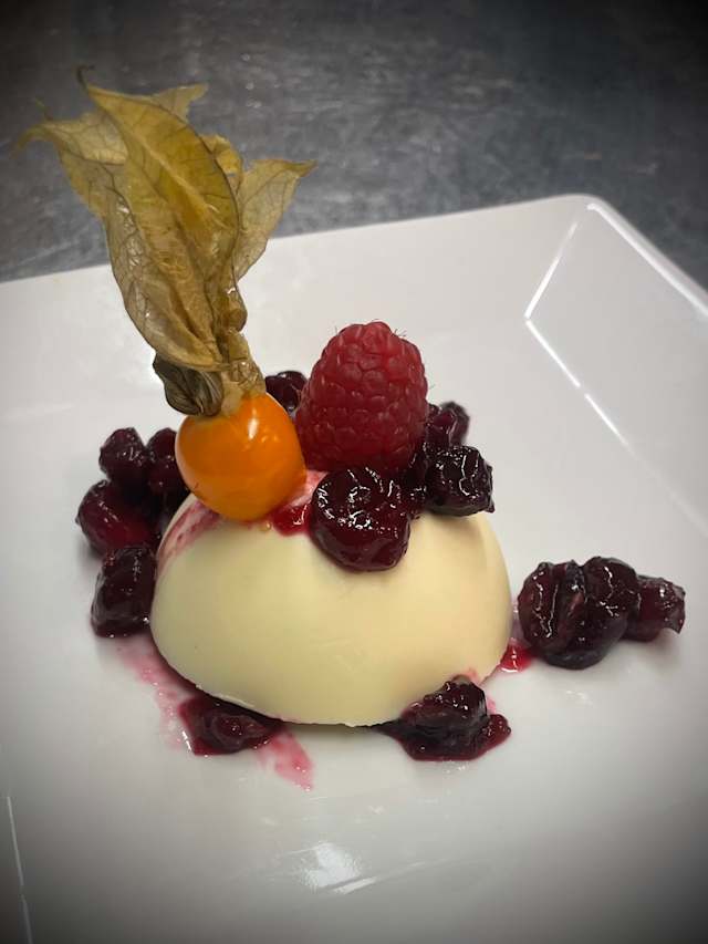 Pannacotta, från vår Dessert, Kaffe & Avec-meny. 