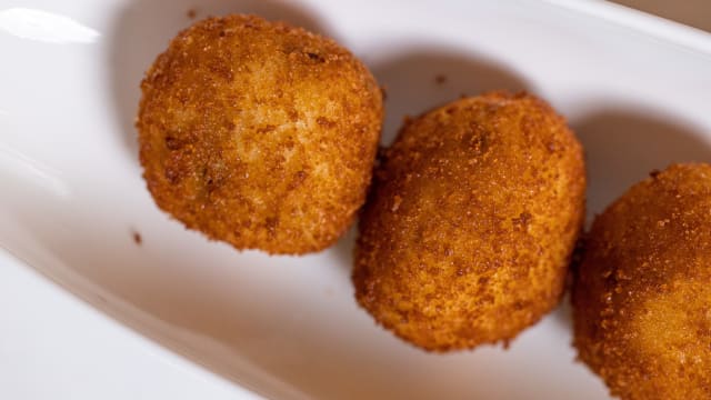 Croquetas de jamón ibérico