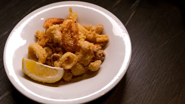Frittura gamberi e calamari