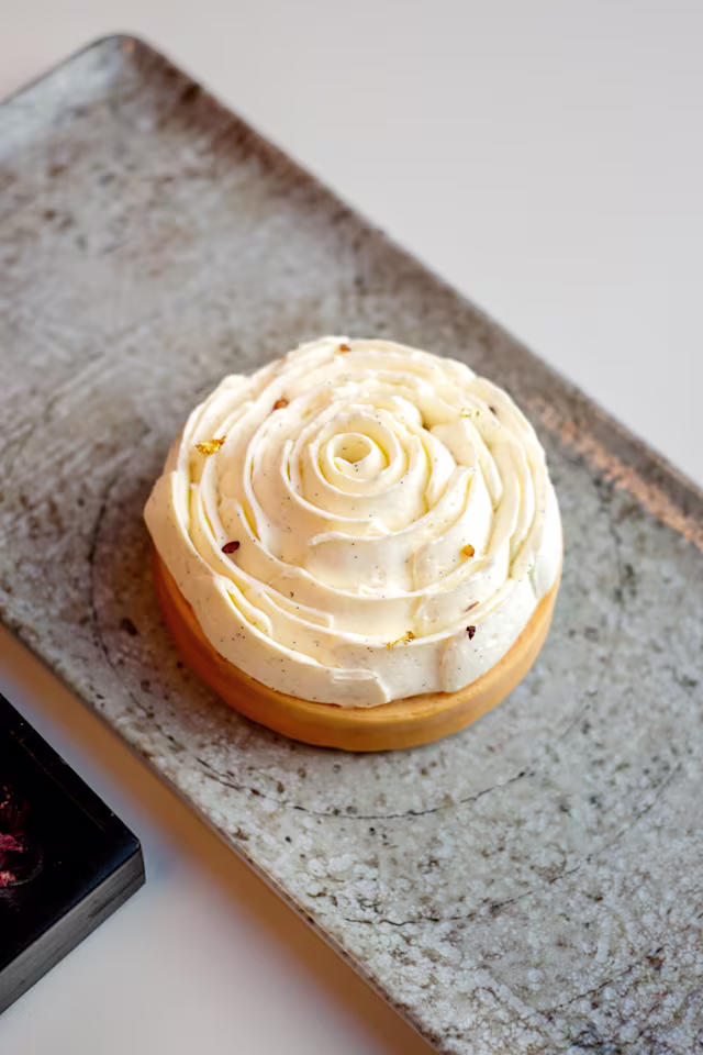 Riz au Lait en Tartelette - Restaurant Le Pleyel | H4 Wyndham Paris