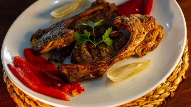 Costelles brasa