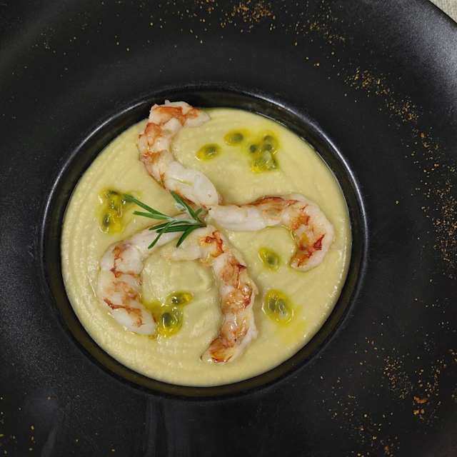 Crema di Ceci con Gamberi e Frutto della Passione