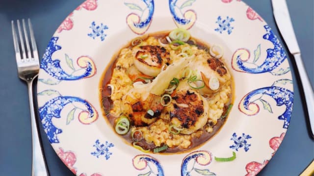 Noix de saint jacques sautées et risotto crémeux