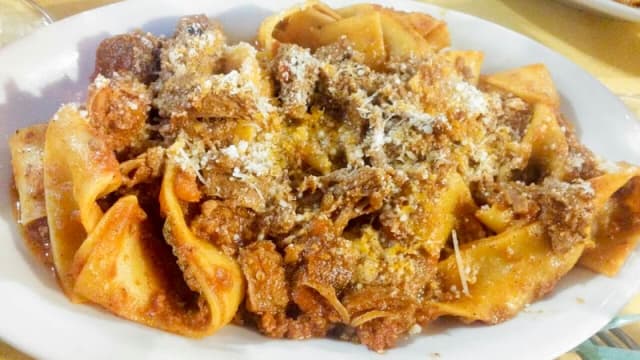 Suggerimento dello chef pappardelle al cinghiale
