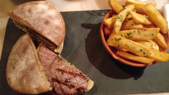 Antónia Petiscos Bairro Alto, Lisboa