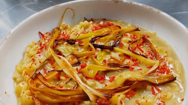 Pasta mista con crema di patata liquida e cozze