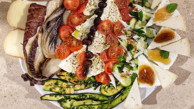 Il grande vegetariano con formaggi 