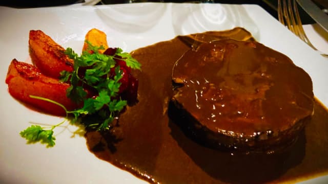 Lièvre à la Royale