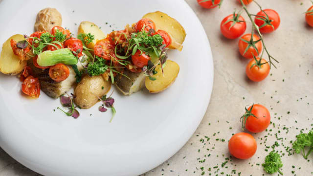 Fish with baked potato