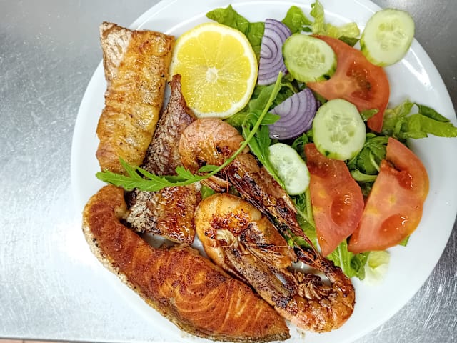 Mixed Grilled Fish 