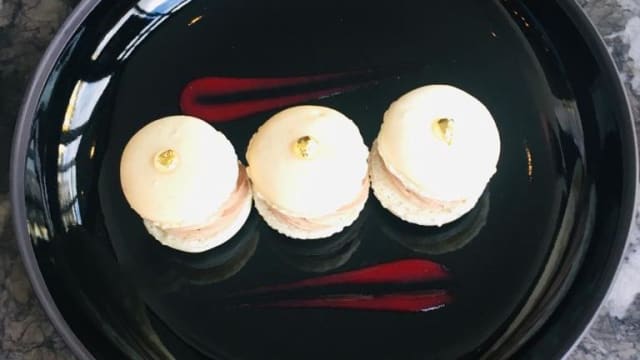 Macarons Vanille de Madagascar, Ganache tendre Chocolat Jivara 40%