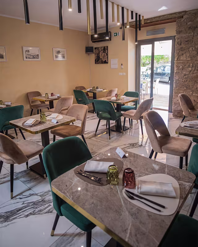 Zymi food and drink, Paestum